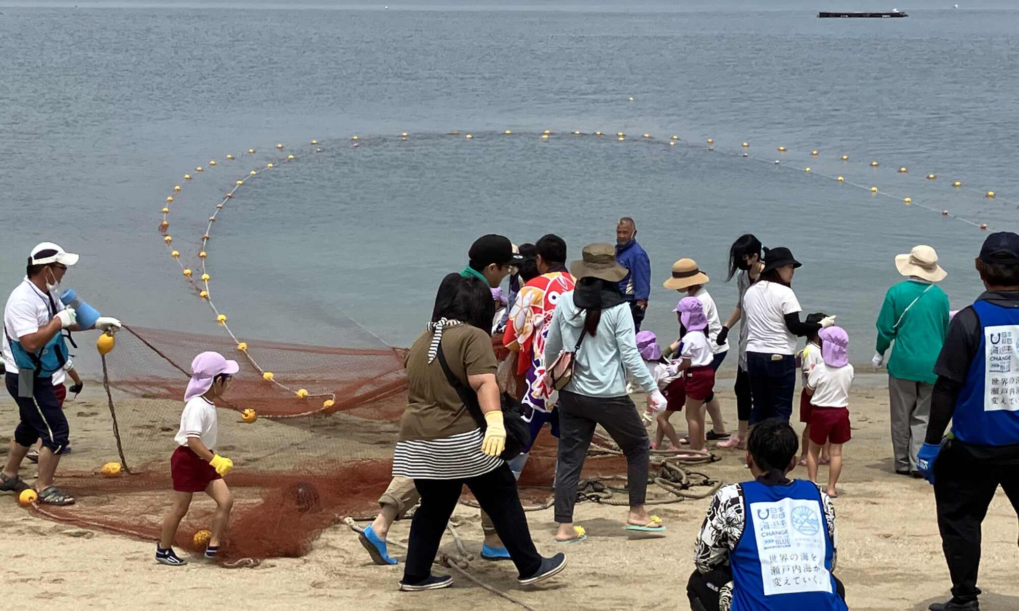 地引網をしているところ